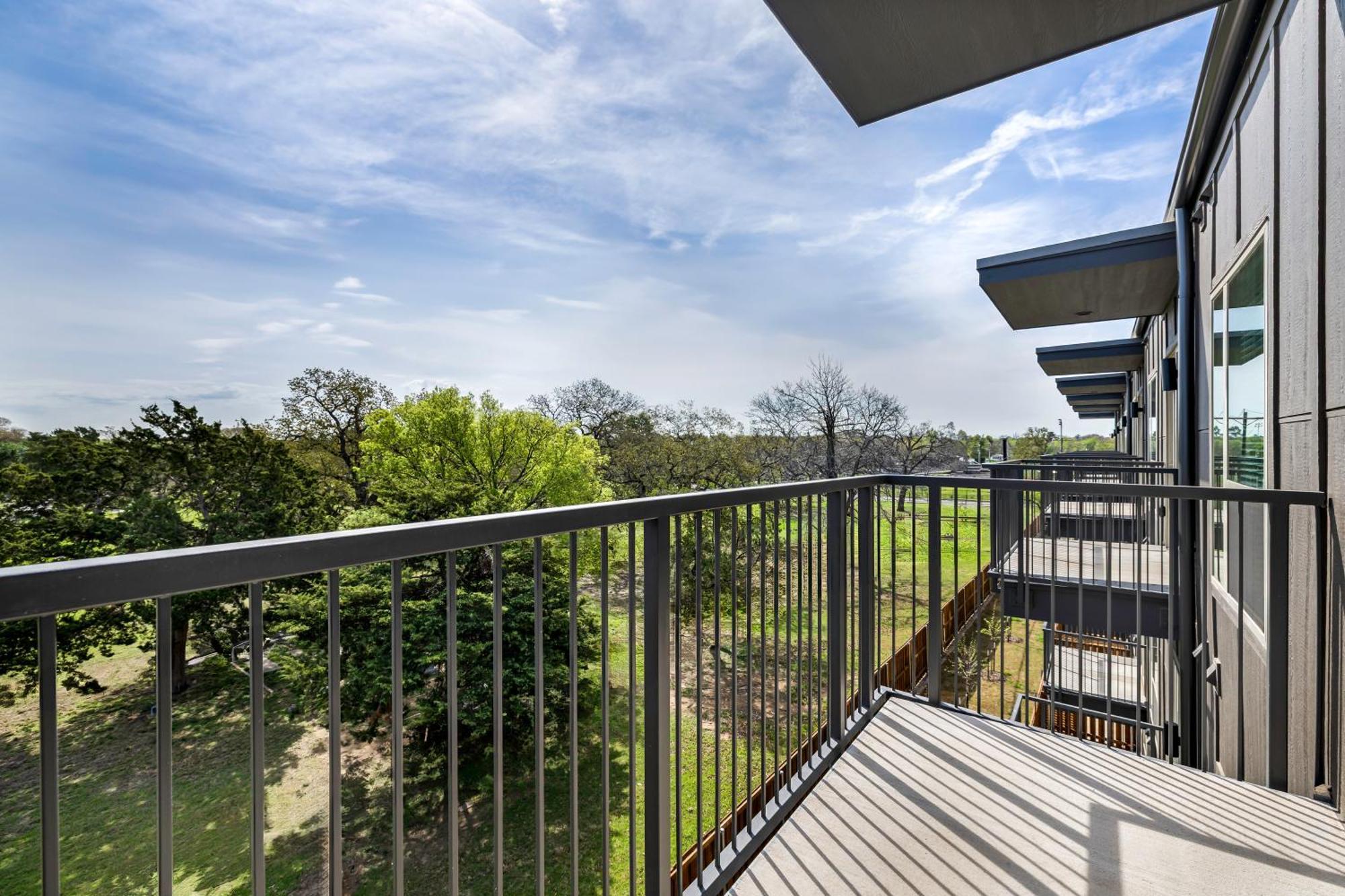 Railyard Apartments By Barsala Denton Rom bilde