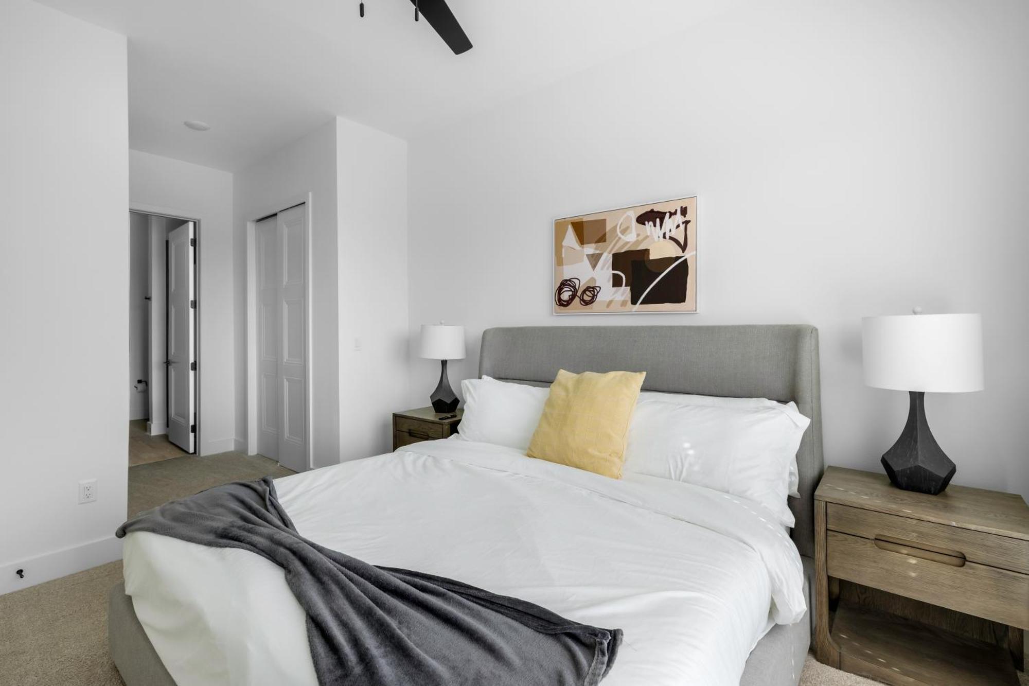 Railyard Apartments By Barsala Denton Rom bilde